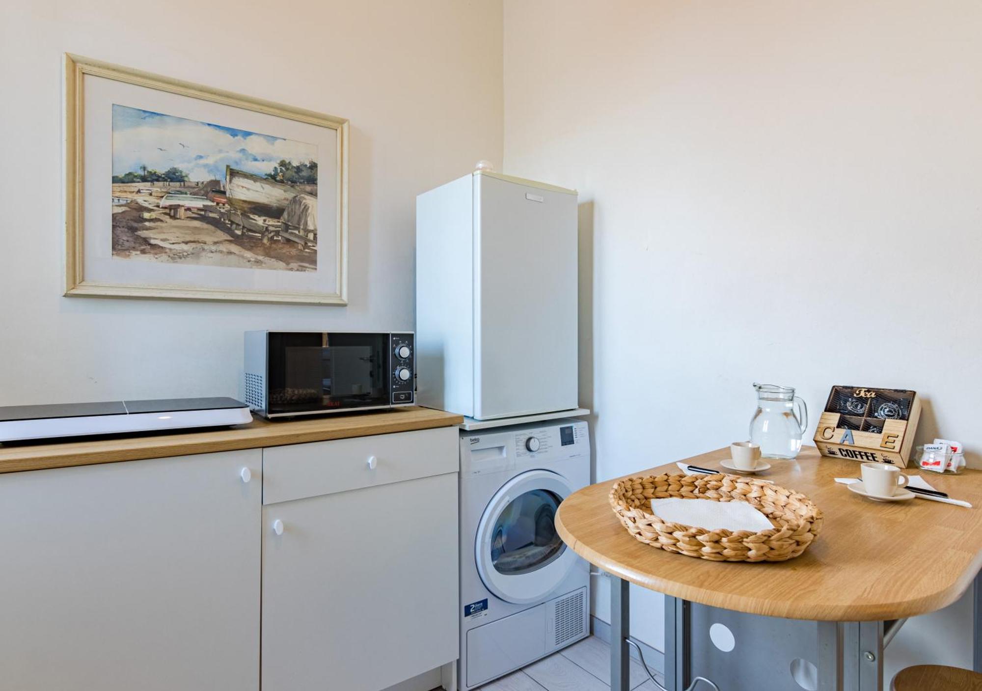 Casa Mya-Relax Al Porto, Wifi Veloce E Clima Appartement Livorno Buitenkant foto