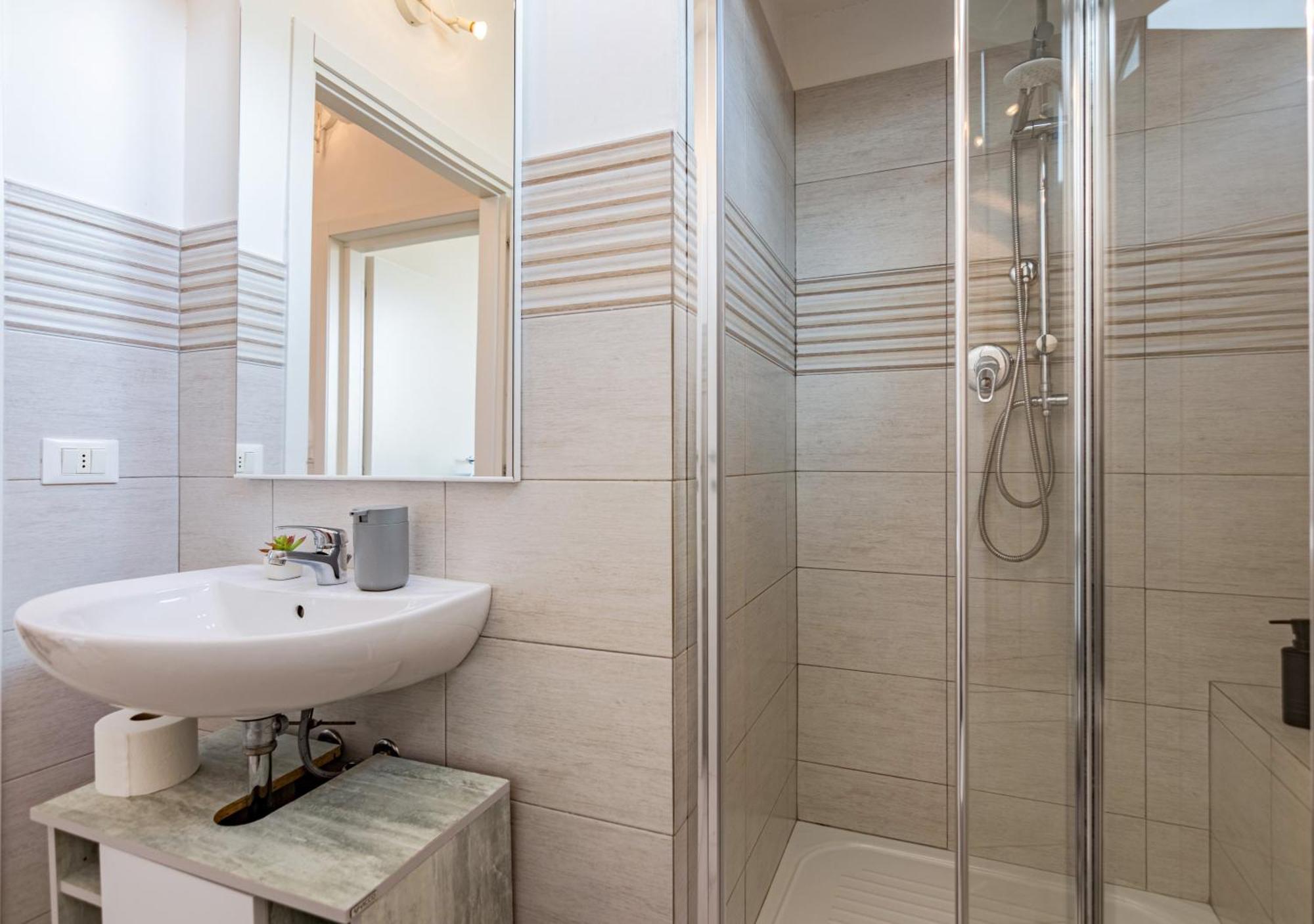 Casa Mya-Relax Al Porto, Wifi Veloce E Clima Appartement Livorno Buitenkant foto