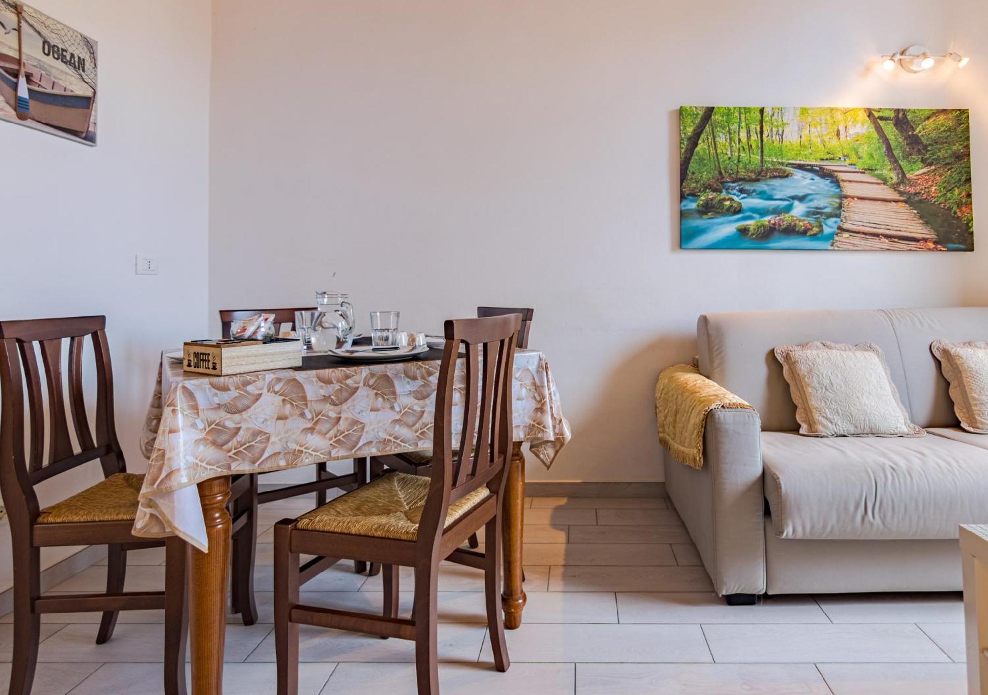 Casa Mya-Relax Al Porto, Wifi Veloce E Clima Appartement Livorno Buitenkant foto